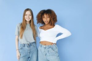 The Best Jeans for Petite Women (That Don’t Need Hemming)